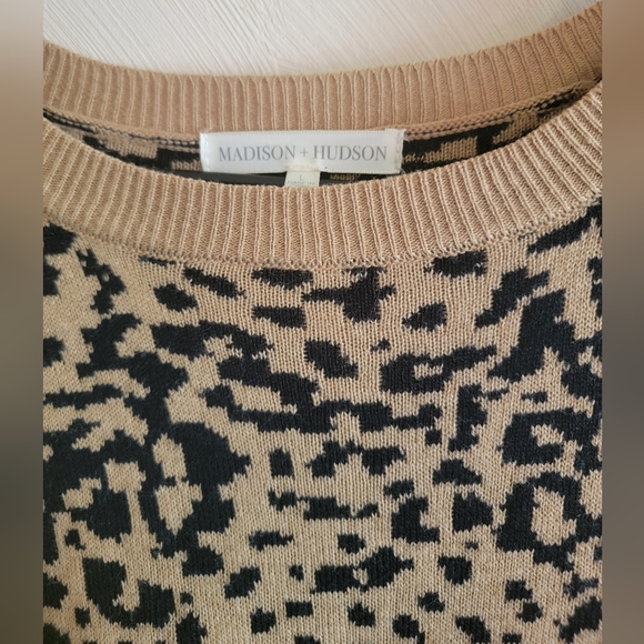 Madison + Hudson Cheetah Animal Print Sweater Dress size Large - Picture 3 of 7